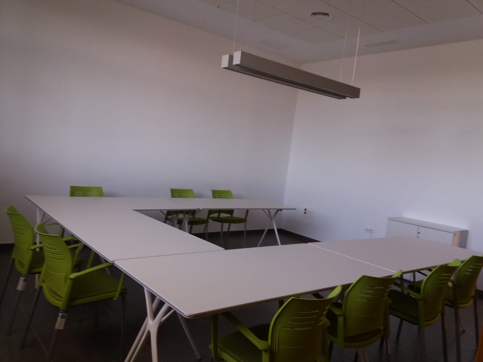 Imagen Edificio CID. Sala de Reuniones