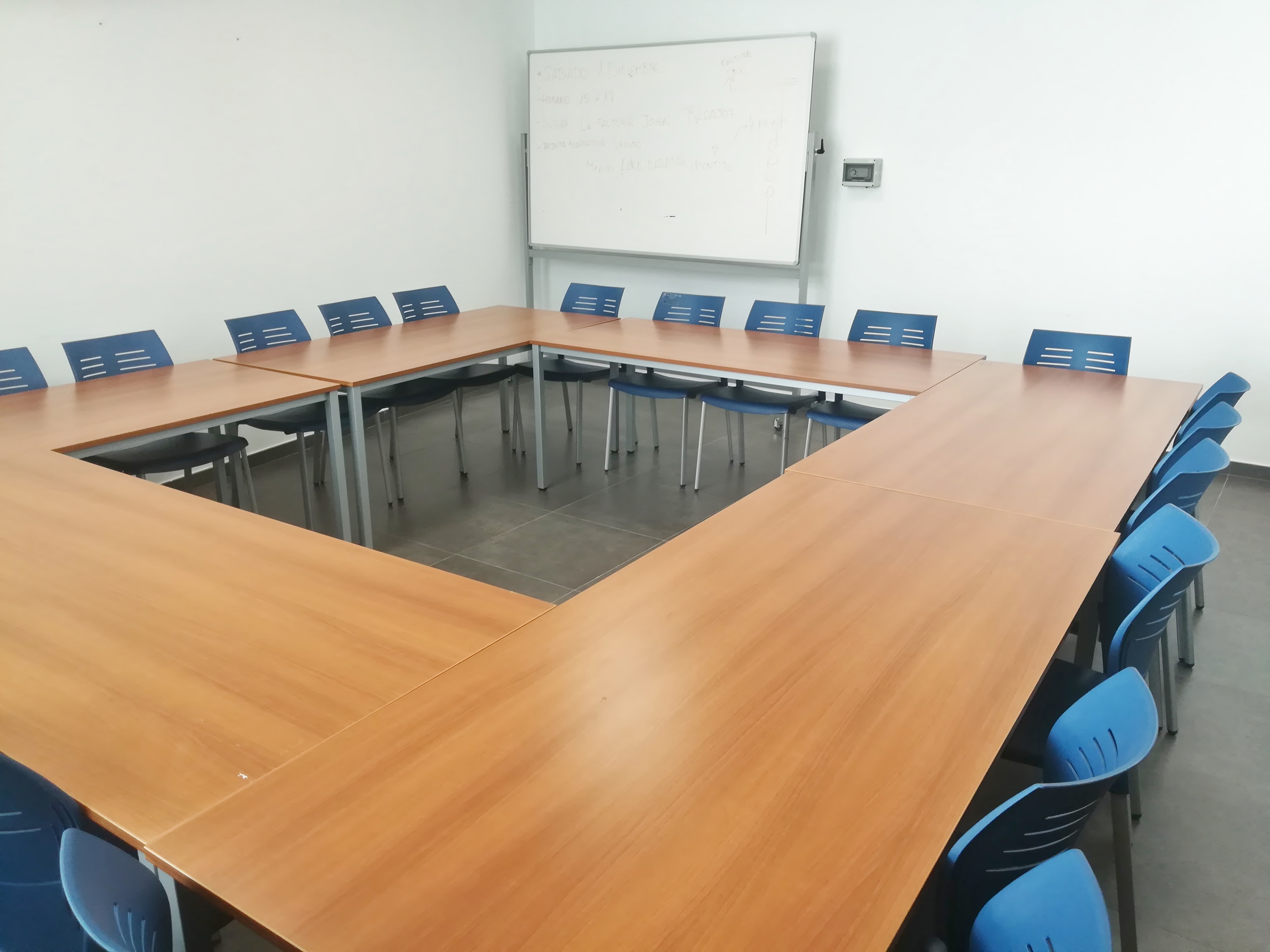 Imagen Edificio CID. Sala de Reuniones