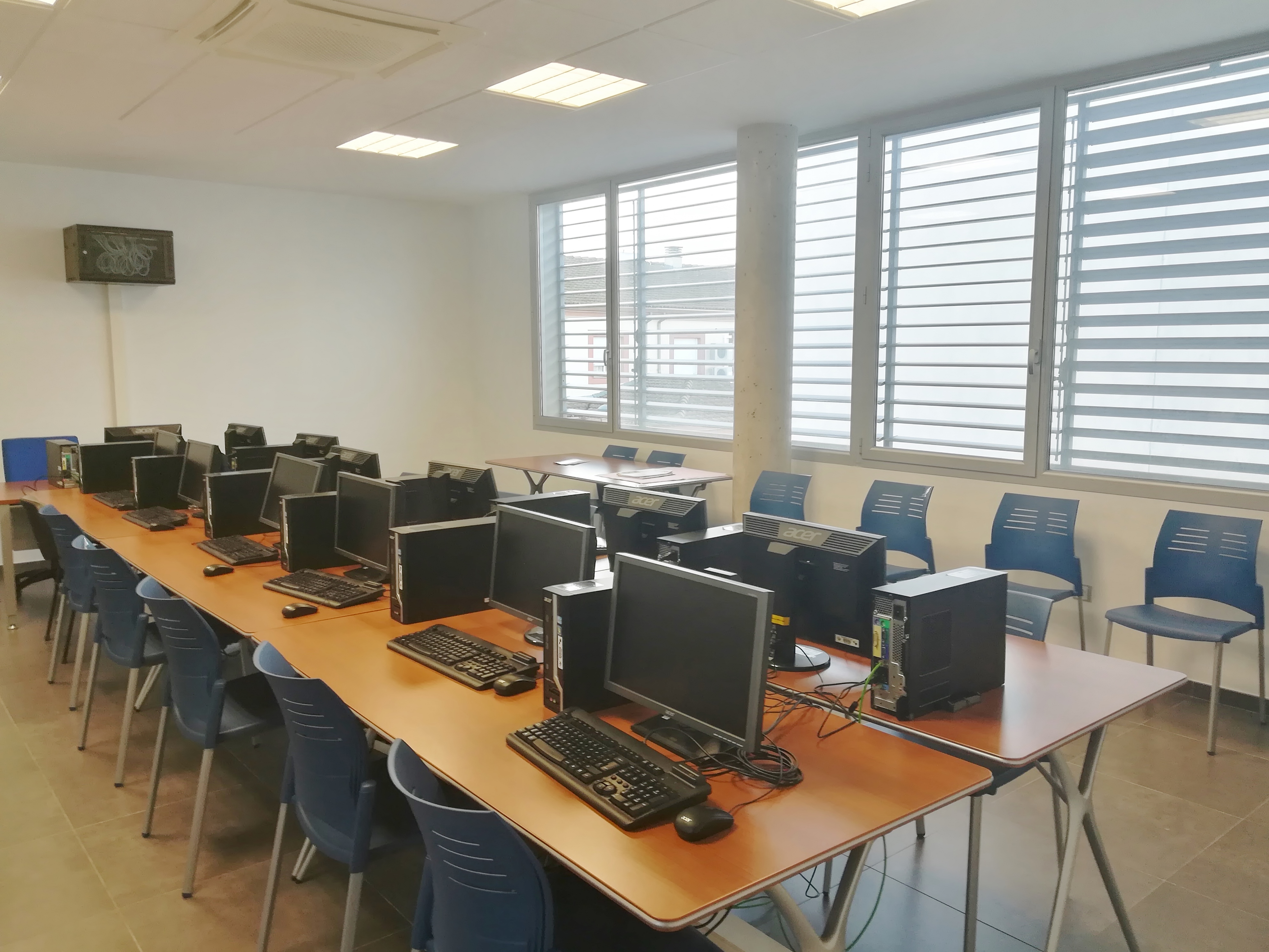 Imagen Edificio CID. Aula de Informática
