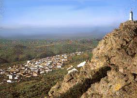 Foto: Vista de Esparragosa de Lares