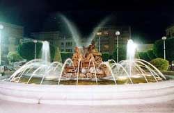 Foto: Fuente en la Plaza de España