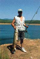 Foto: Pesca deportiva en el embalse de García Sola